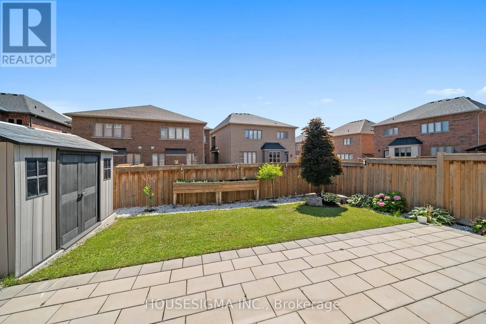 94 FOREST EDGE CRESCENT