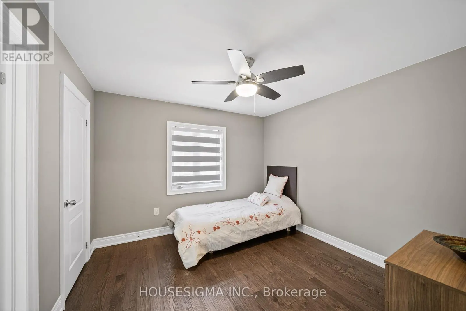 94 FOREST EDGE CRESCENT