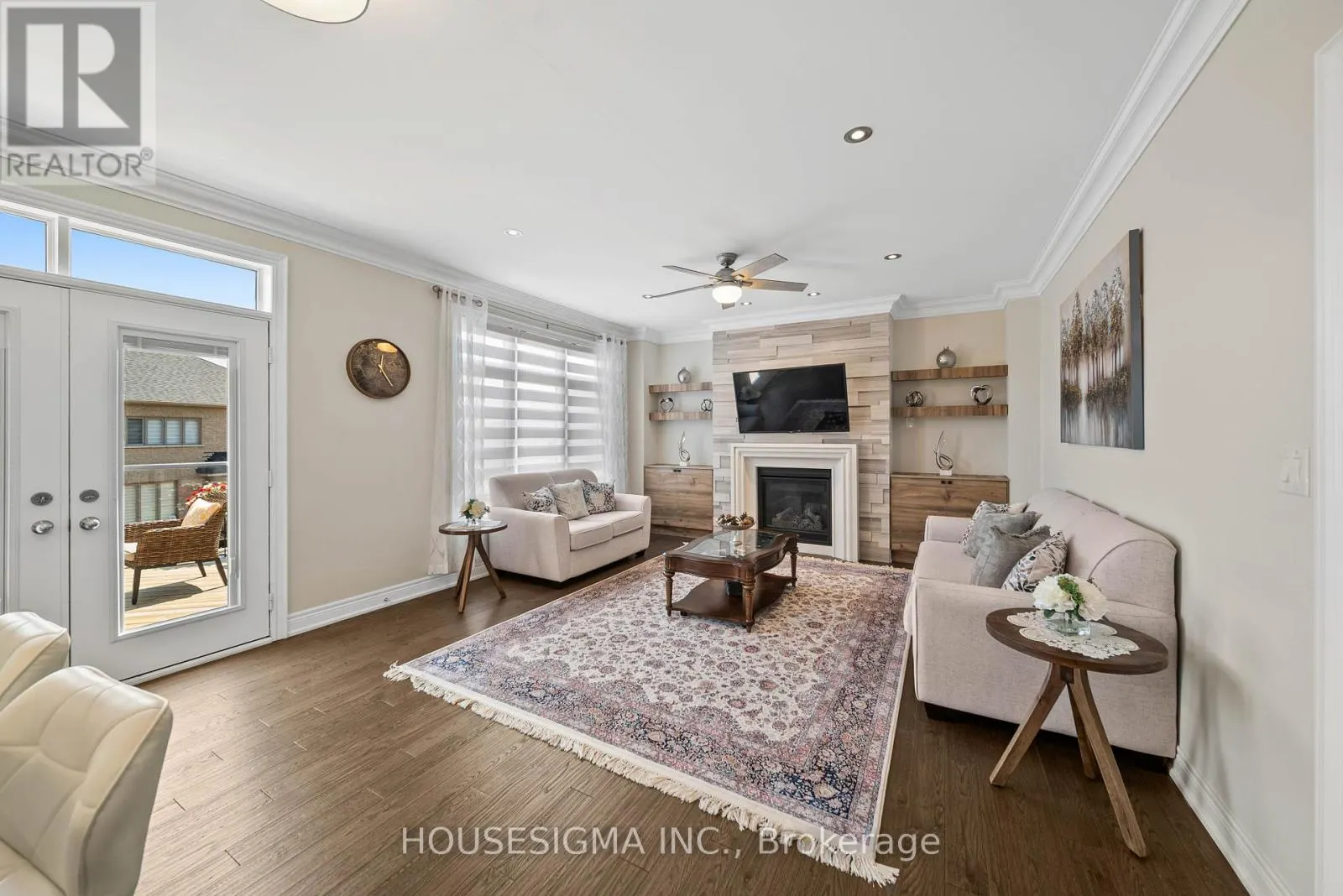 94 FOREST EDGE CRESCENT