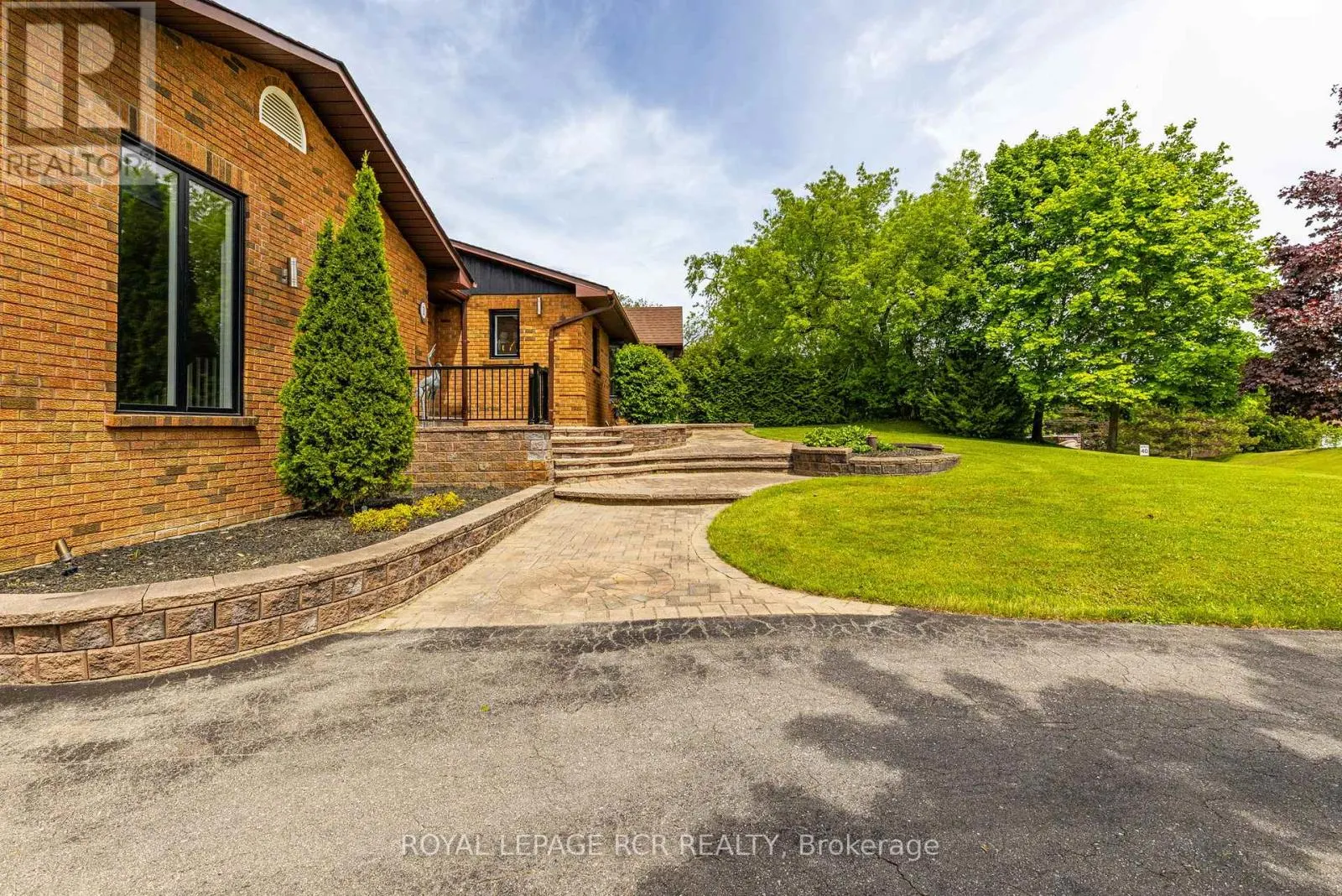 1 LORMIK DRIVE