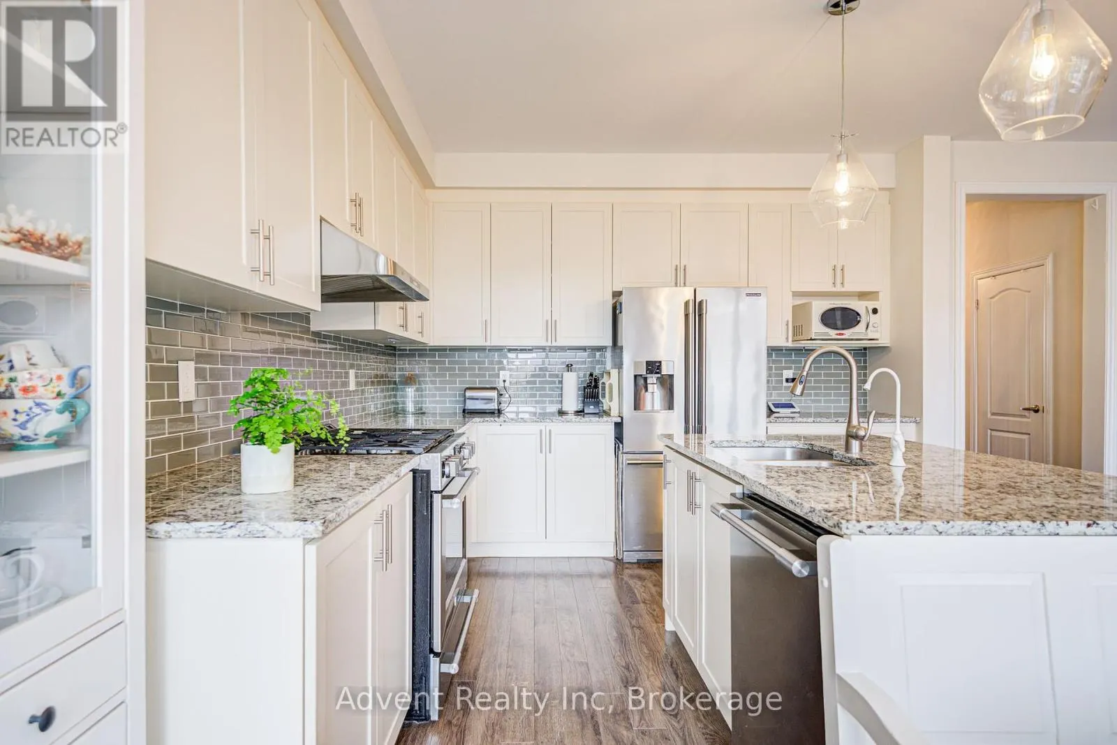95 BEECHBOROUGH CRESCENT