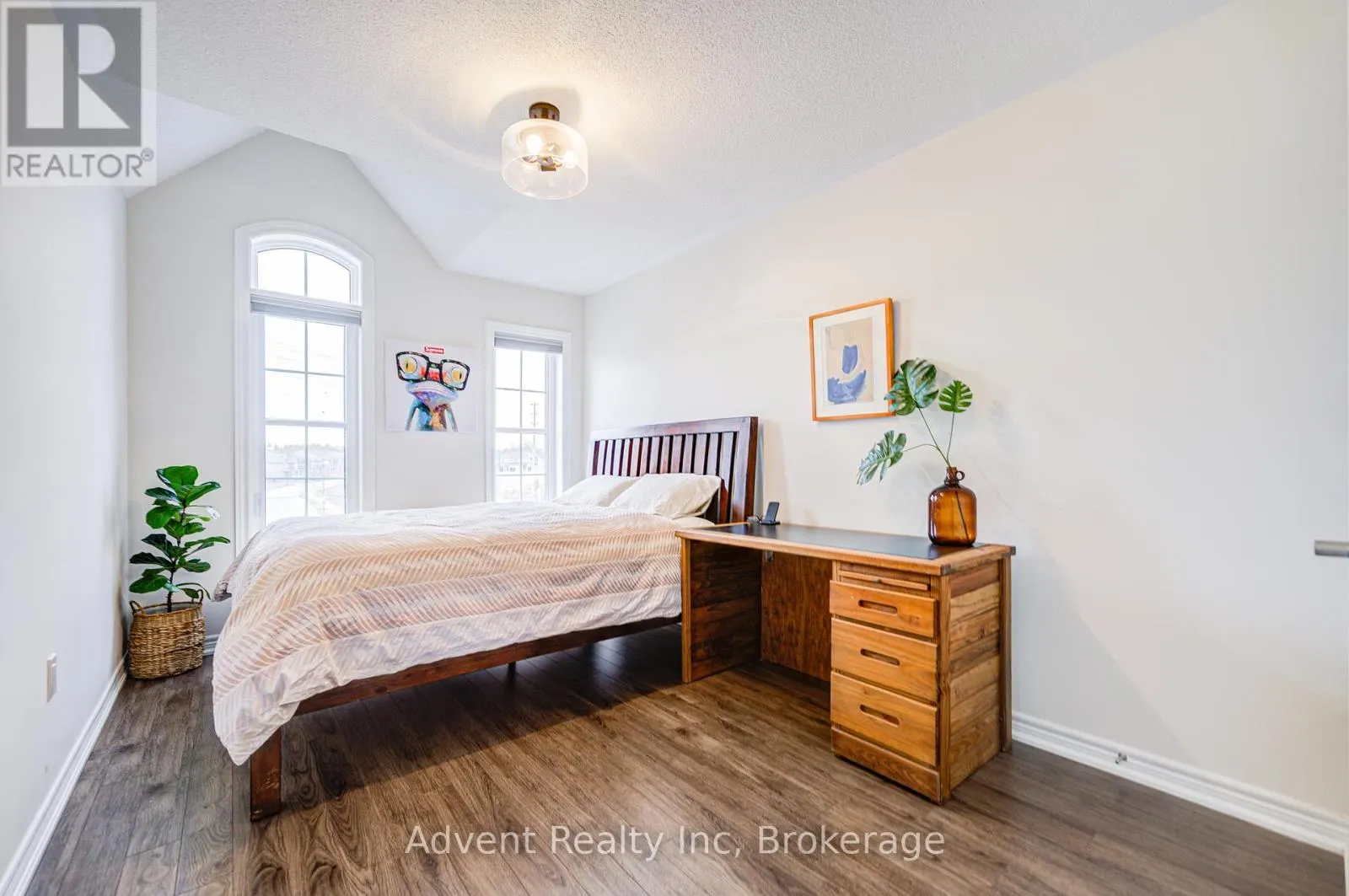 95 BEECHBOROUGH CRESCENT