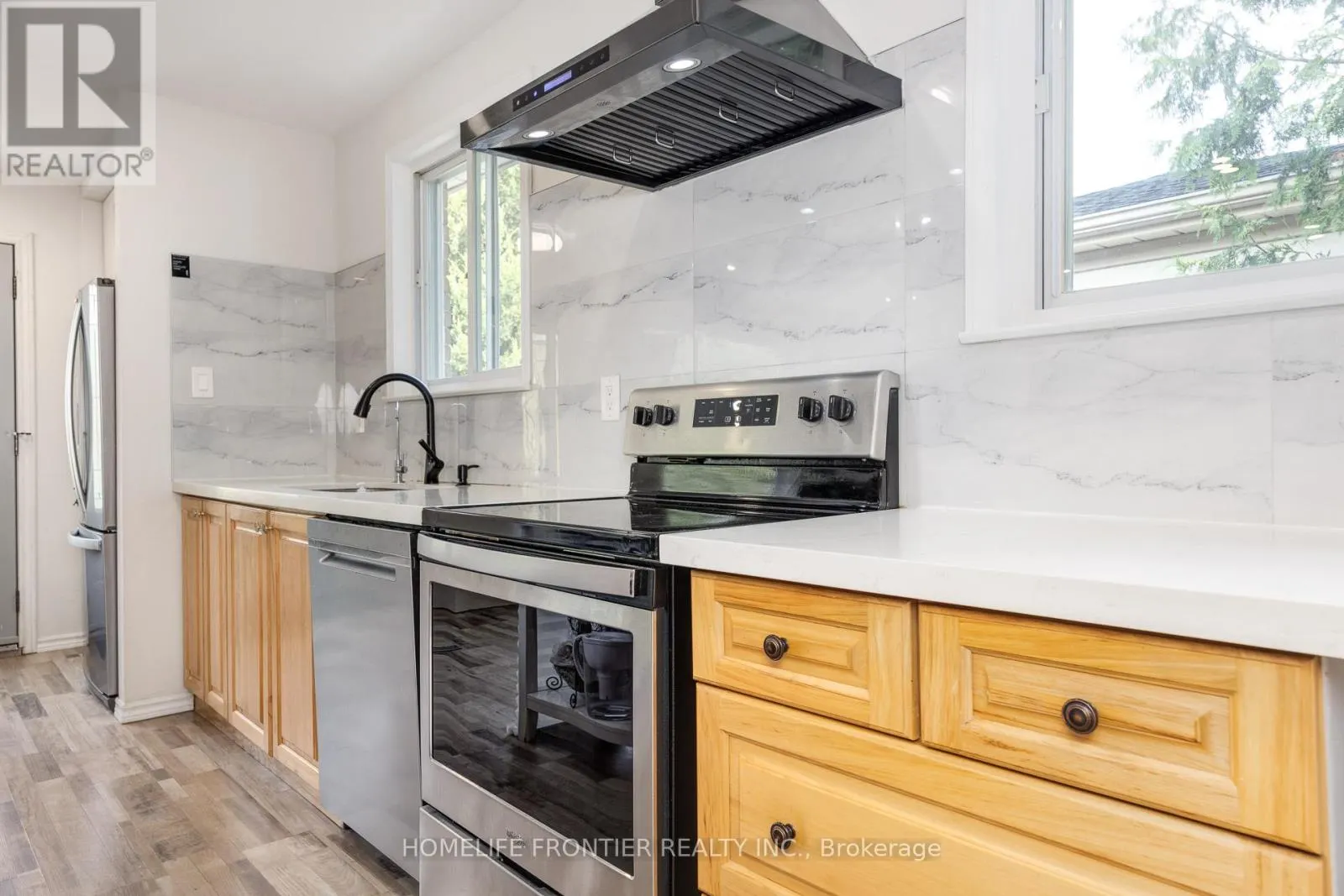24 BRIGHTWAY CRESCENT