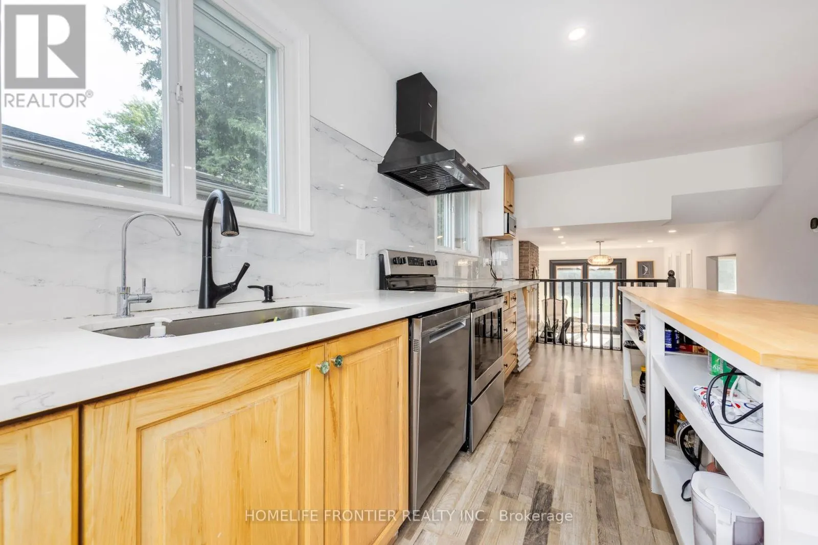 24 BRIGHTWAY CRESCENT