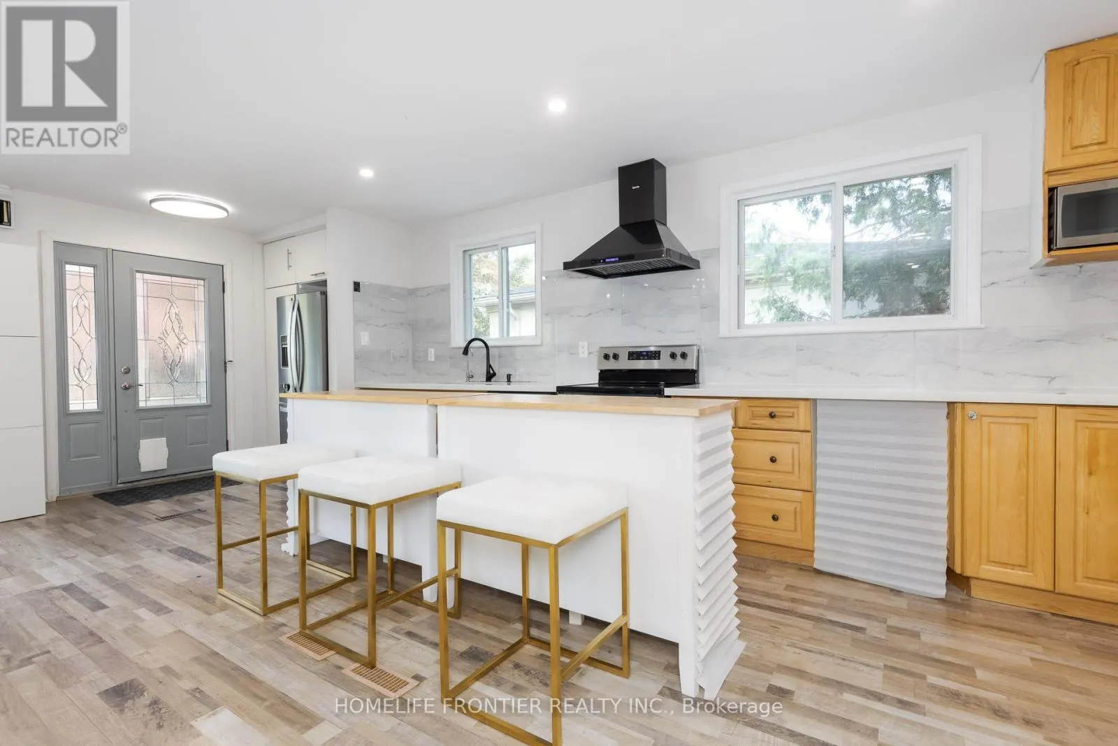 24 BRIGHTWAY CRESCENT
