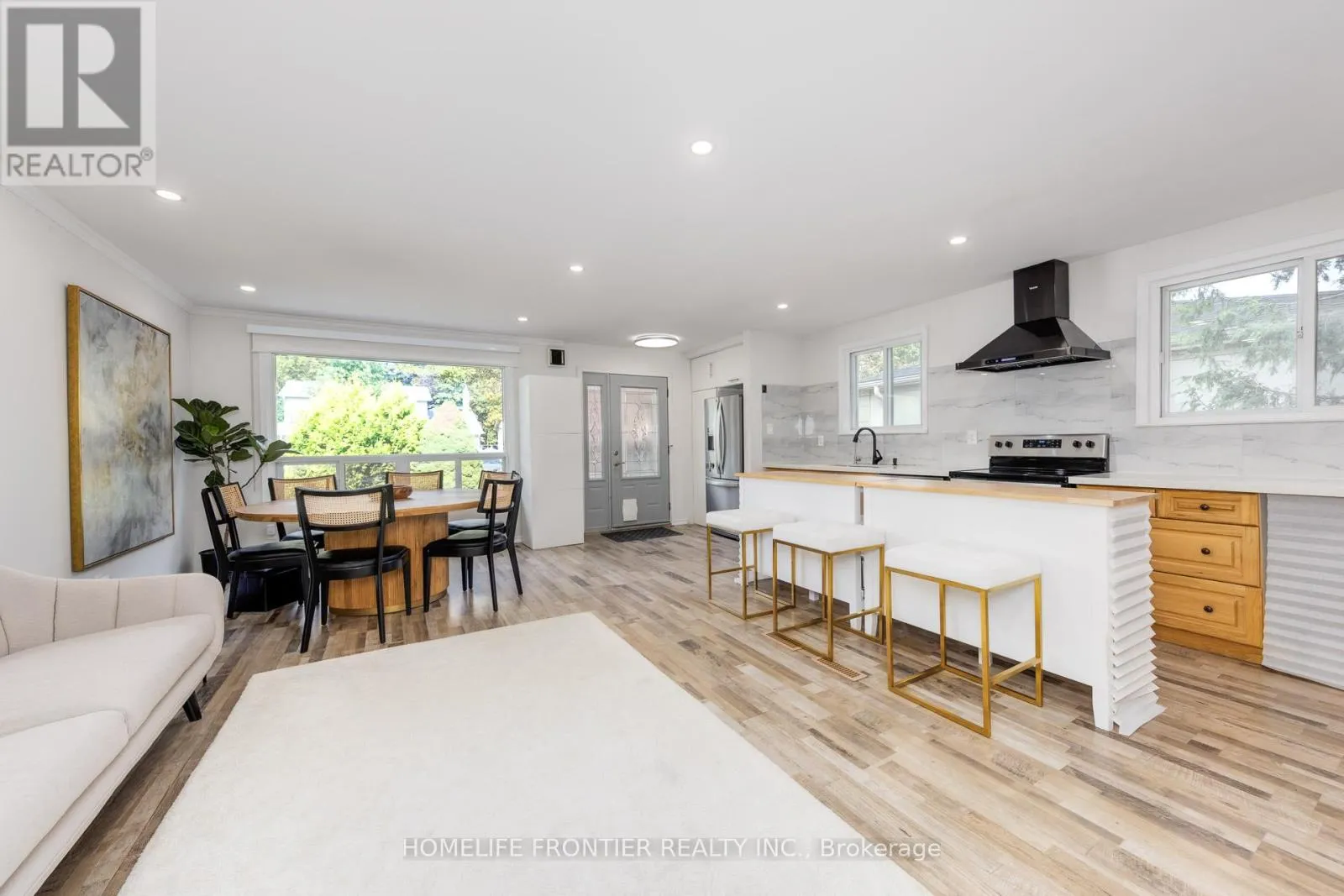 24 BRIGHTWAY CRESCENT