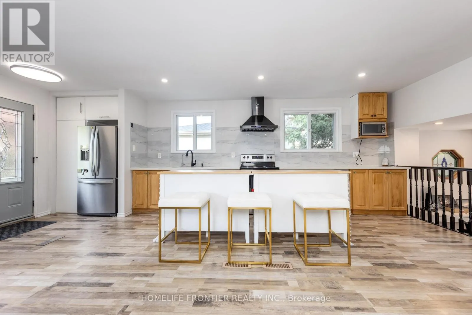 24 BRIGHTWAY CRESCENT