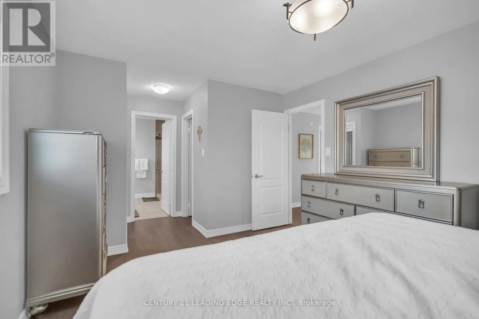 288 KIRKVALLEY CRESCENT