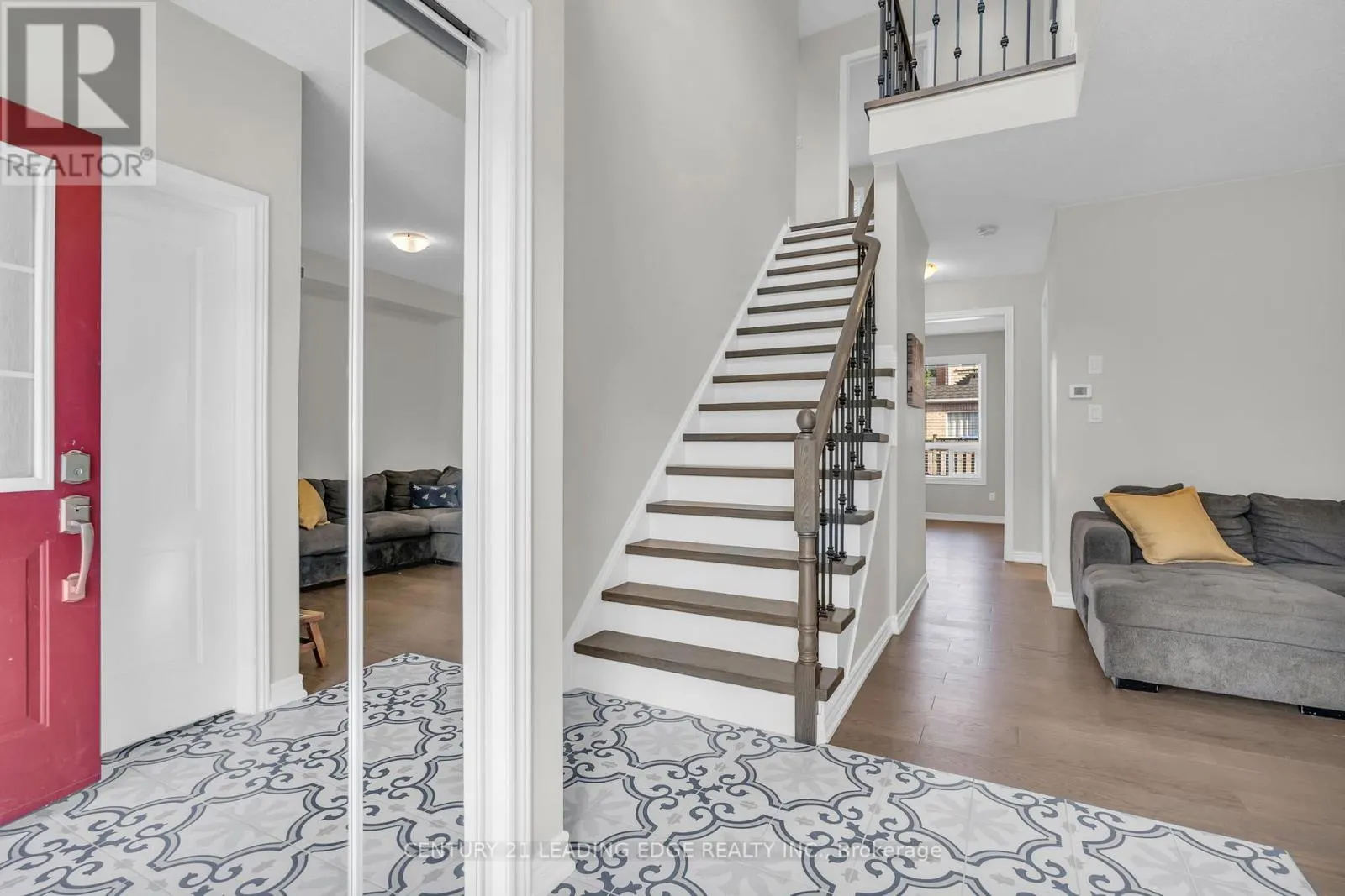 288 KIRKVALLEY CRESCENT