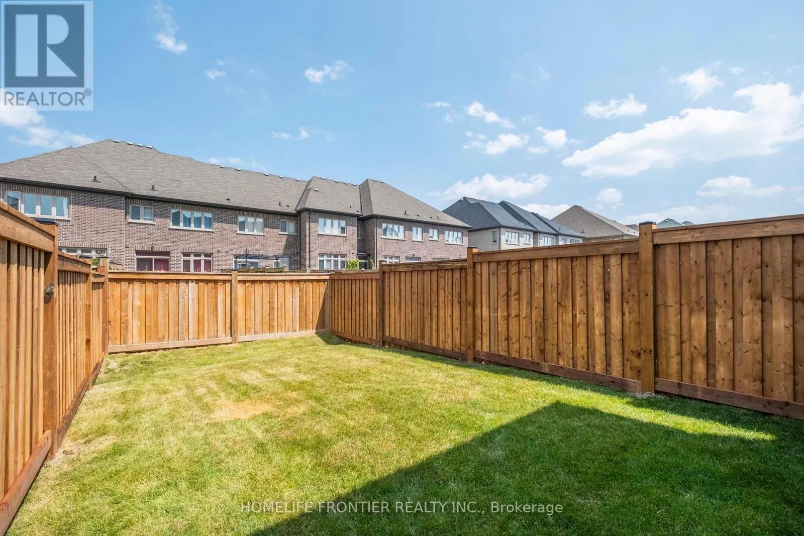 77 BEECHBOROUGH CRESCENT