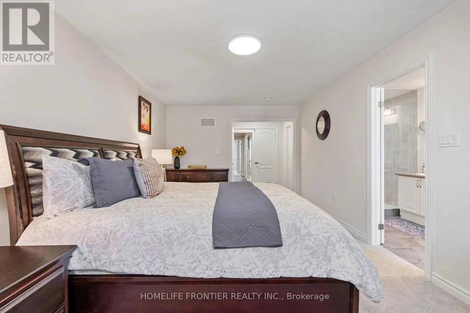 77 BEECHBOROUGH CRESCENT