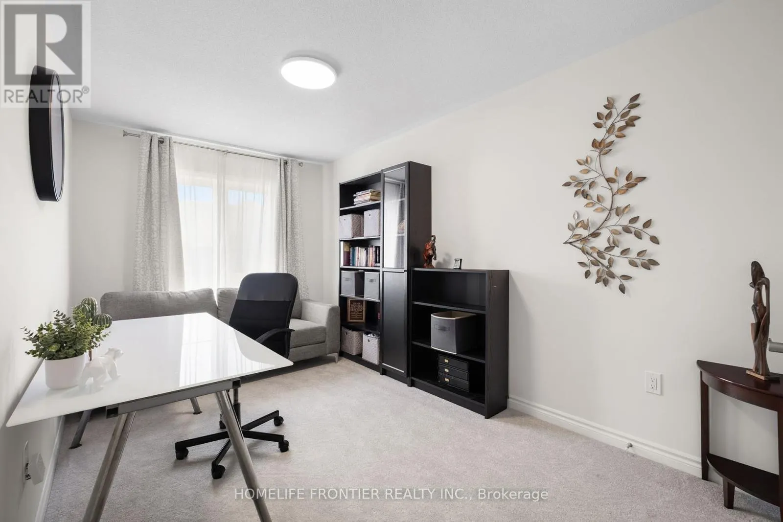 77 BEECHBOROUGH CRESCENT