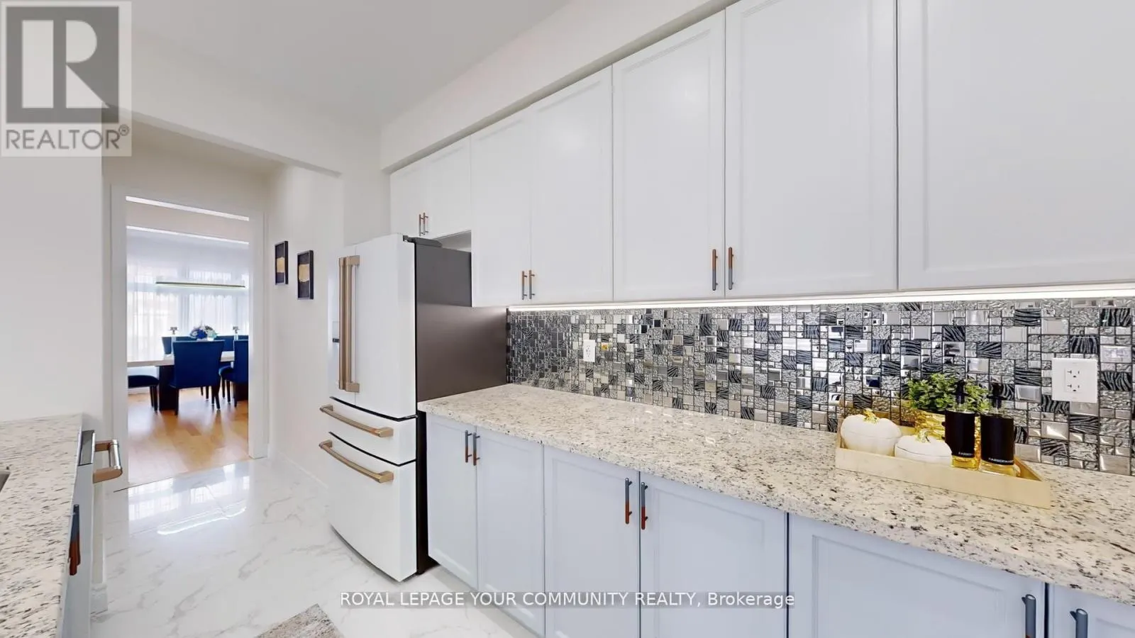 1072 WICKHAM ROAD