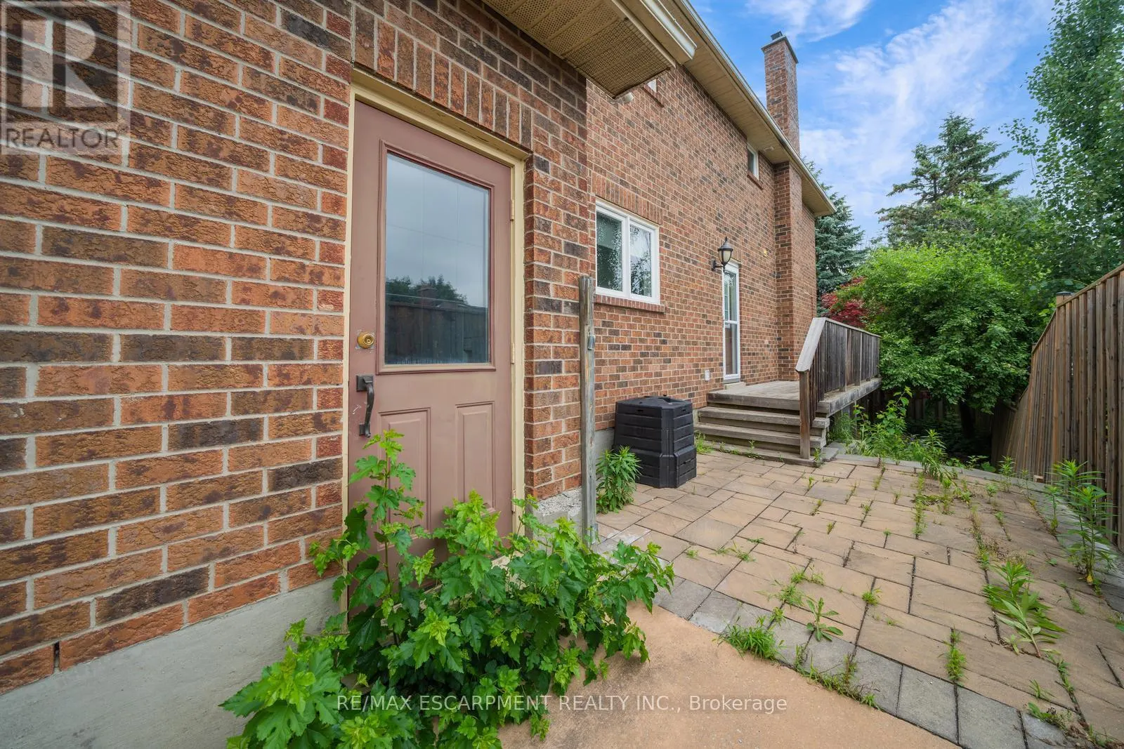 102 CRAWFORD ROSE DRIVE