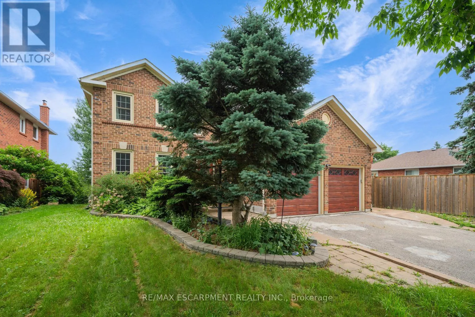 102 CRAWFORD ROSE DRIVE