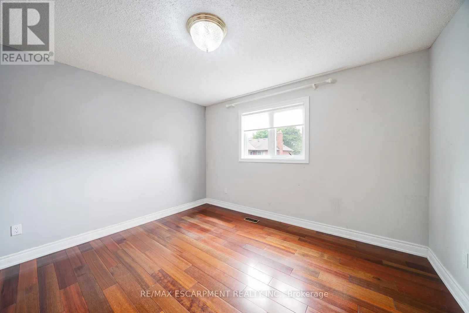 102 CRAWFORD ROSE DRIVE
