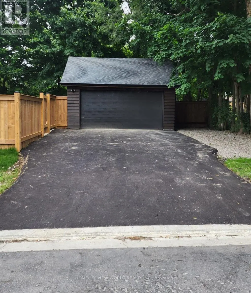 105 MURRAY DRIVE