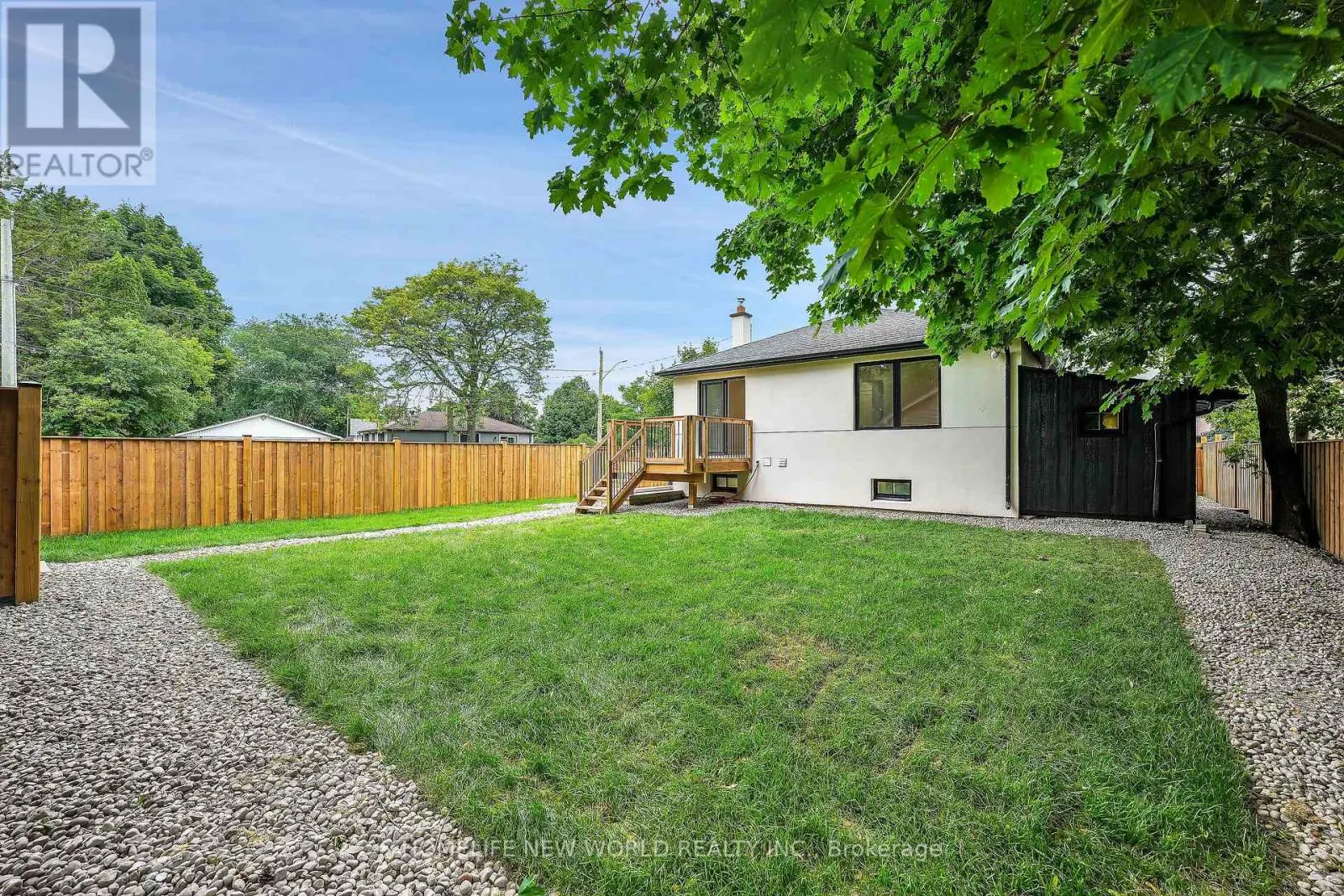 105 MURRAY DRIVE