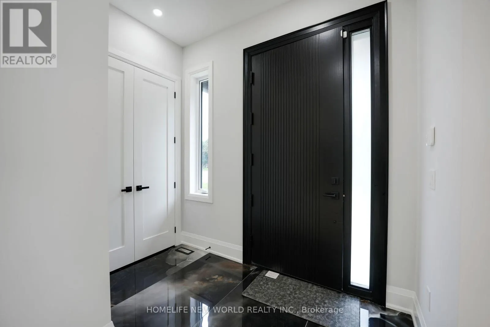105 MURRAY DRIVE