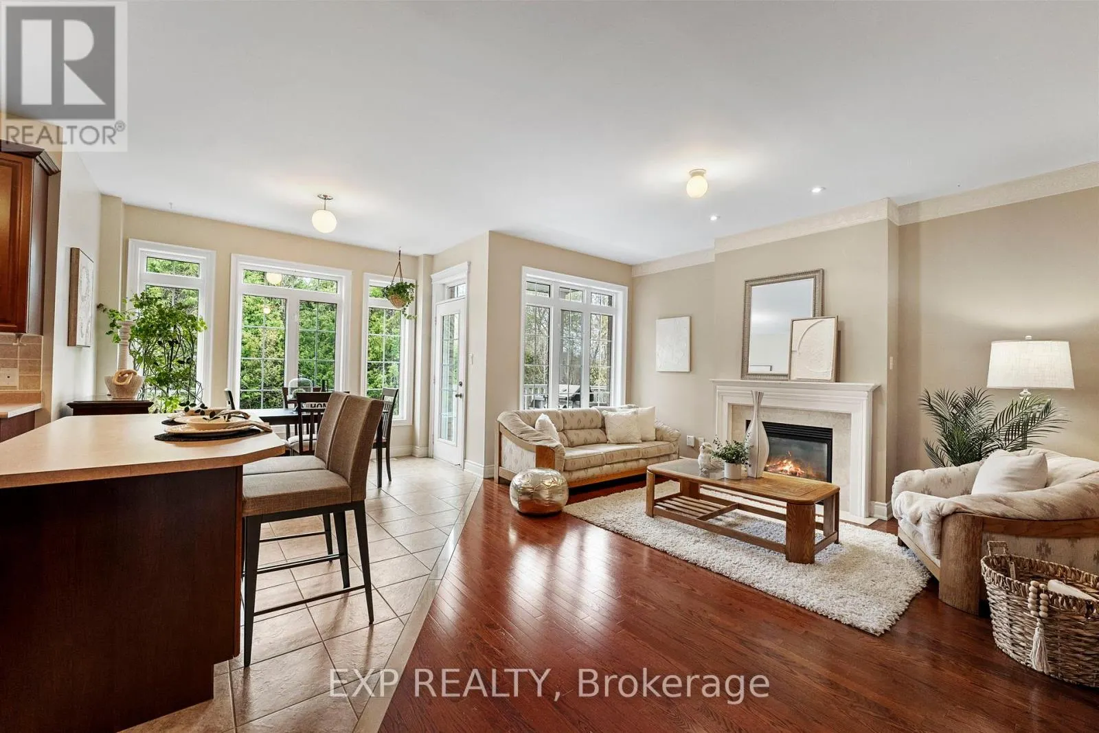 54 STONECLIFFE CRESCENT