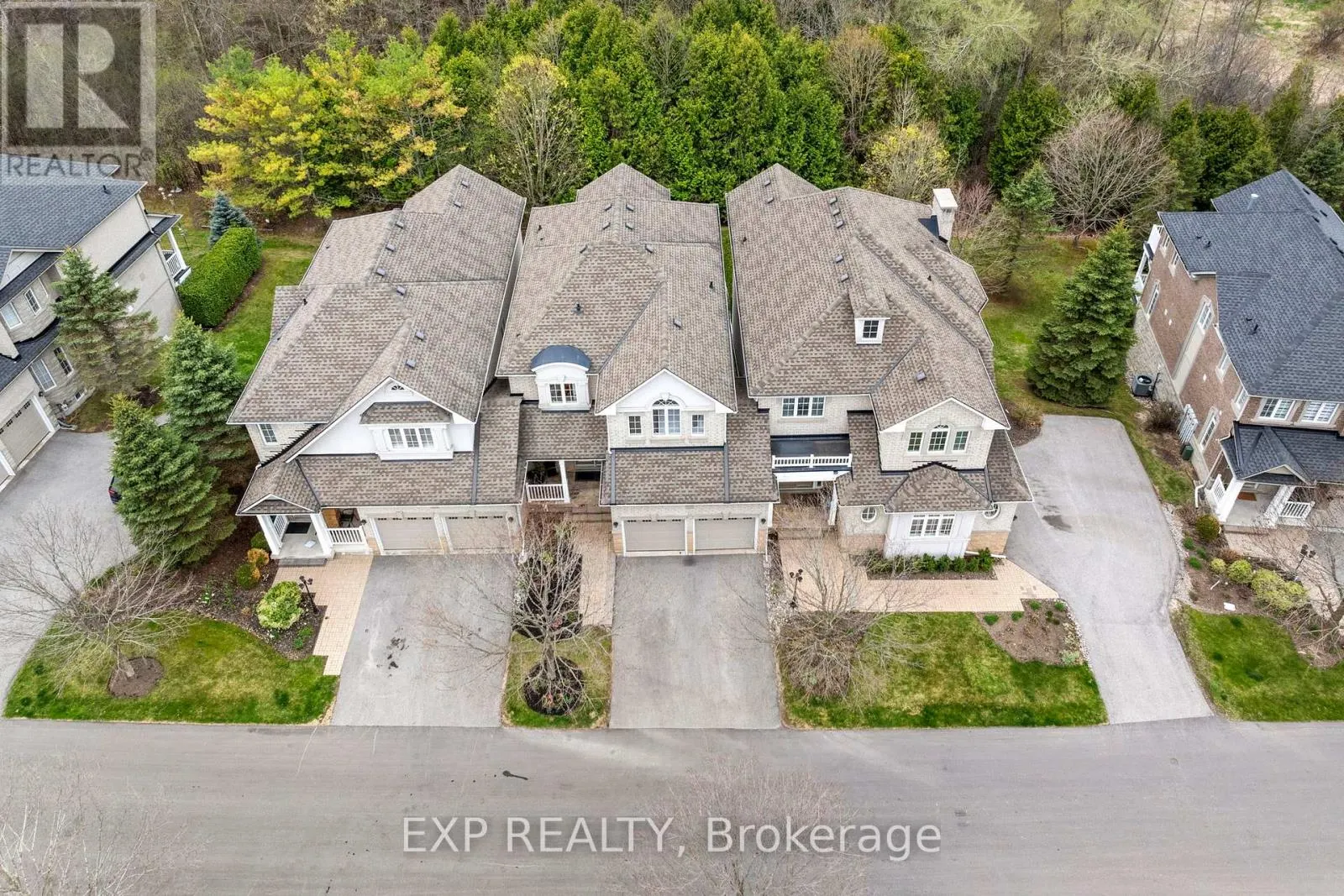54 STONECLIFFE CRESCENT