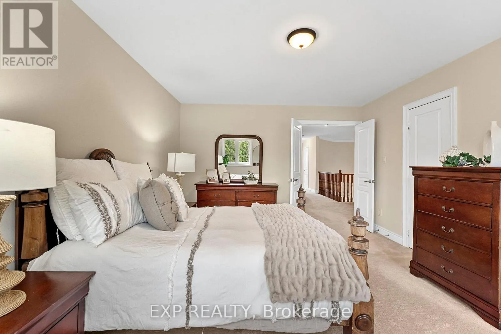 54 STONECLIFFE CRESCENT