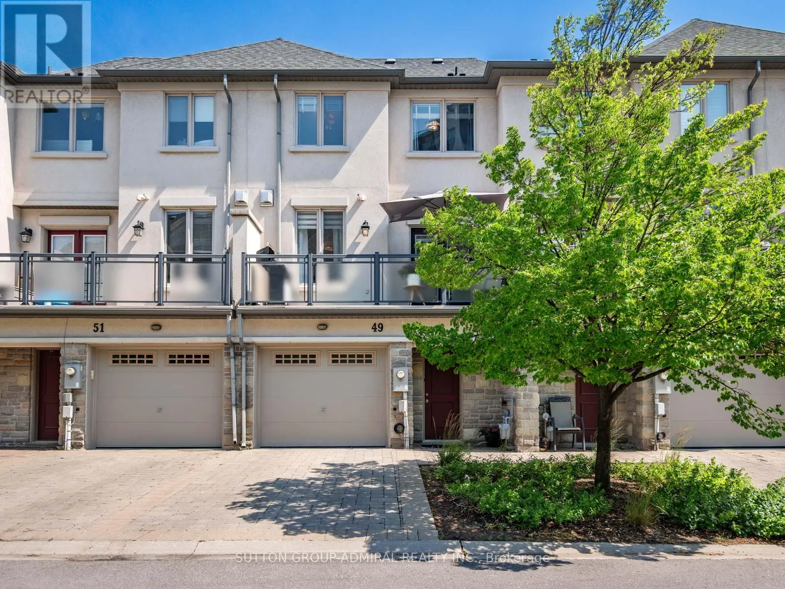 49 BEVERLEY GLEN BOULEVARD