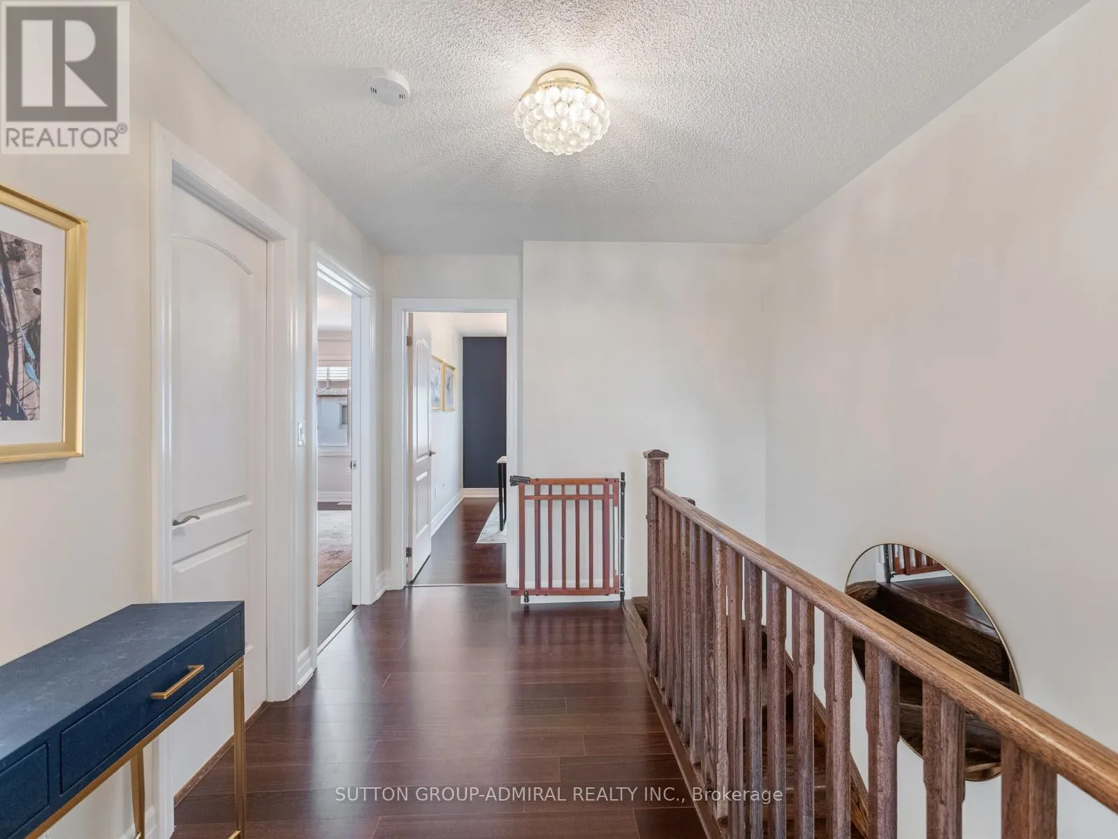 49 BEVERLEY GLEN BOULEVARD