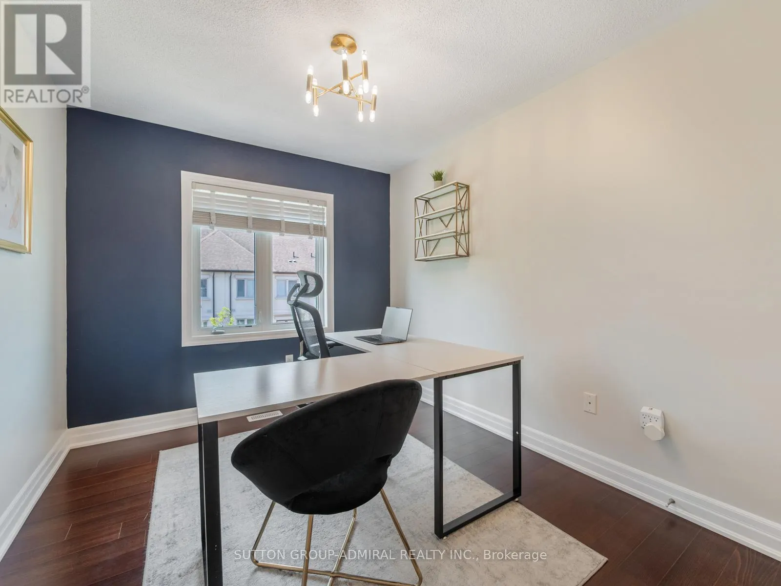 49 BEVERLEY GLEN BOULEVARD