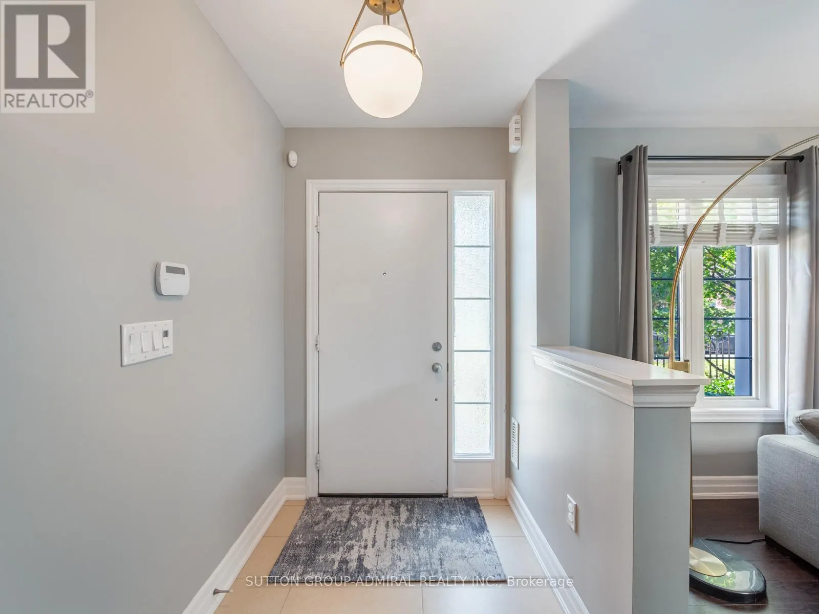 49 BEVERLEY GLEN BOULEVARD
