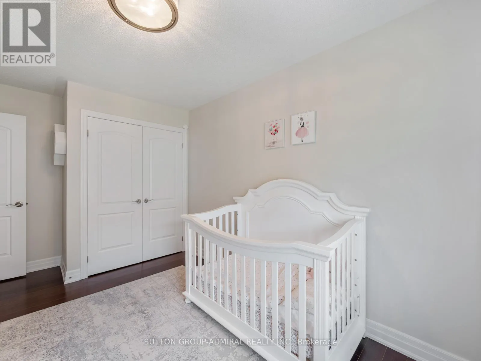 49 BEVERLEY GLEN BOULEVARD
