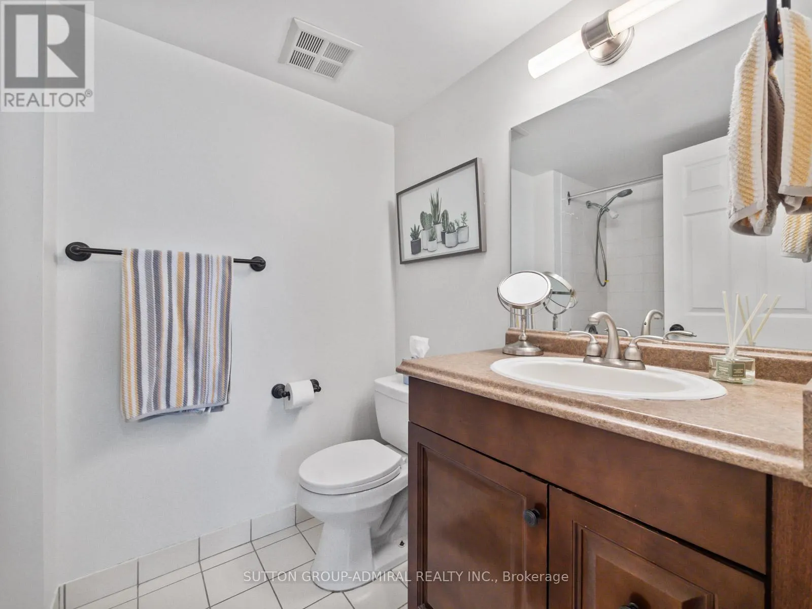 204 - 270 DAVIS DRIVE