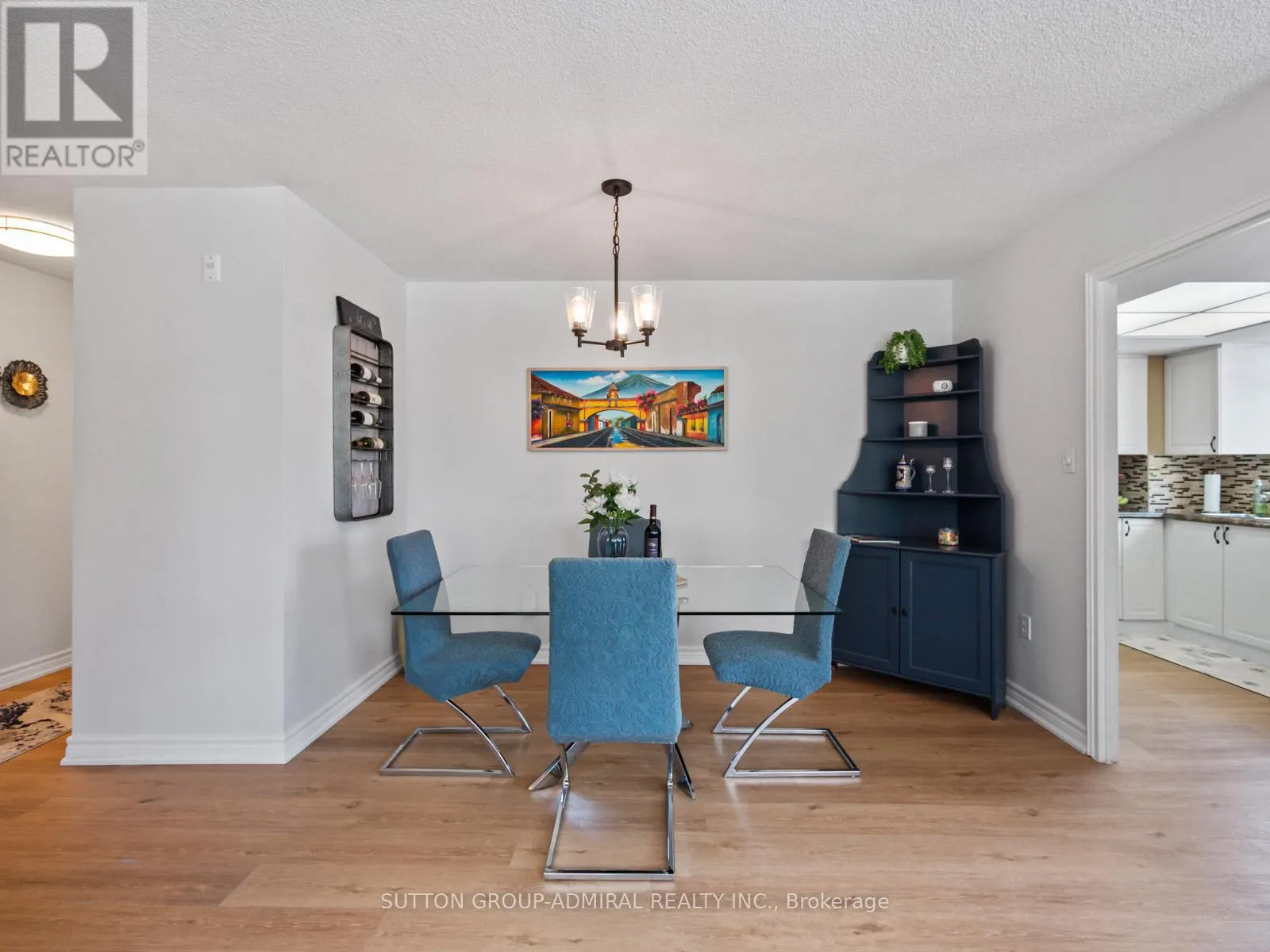 204 - 270 DAVIS DRIVE