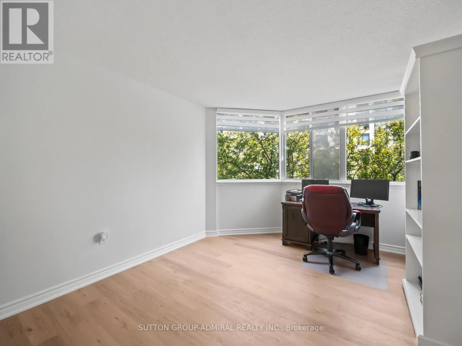 204 - 270 DAVIS DRIVE