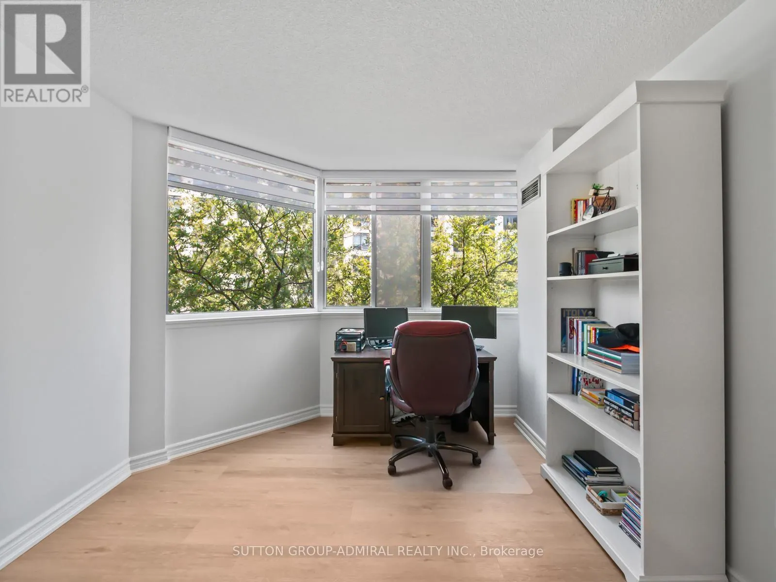 204 - 270 DAVIS DRIVE