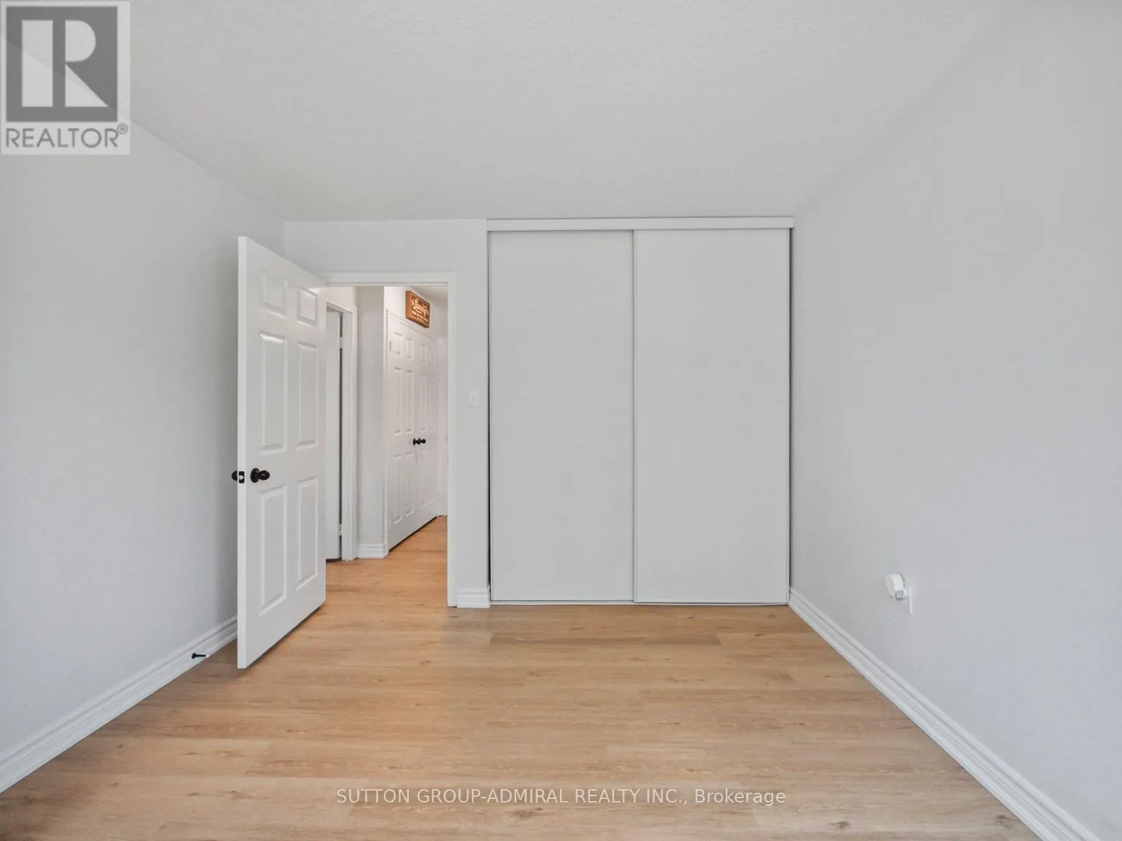 204 - 270 DAVIS DRIVE