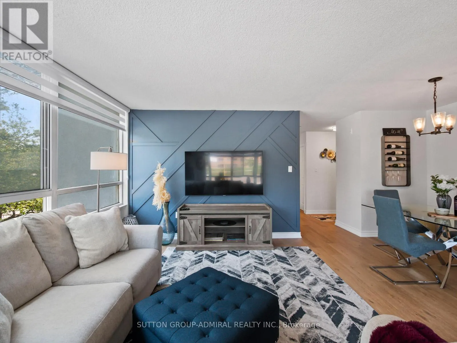 204 - 270 DAVIS DRIVE