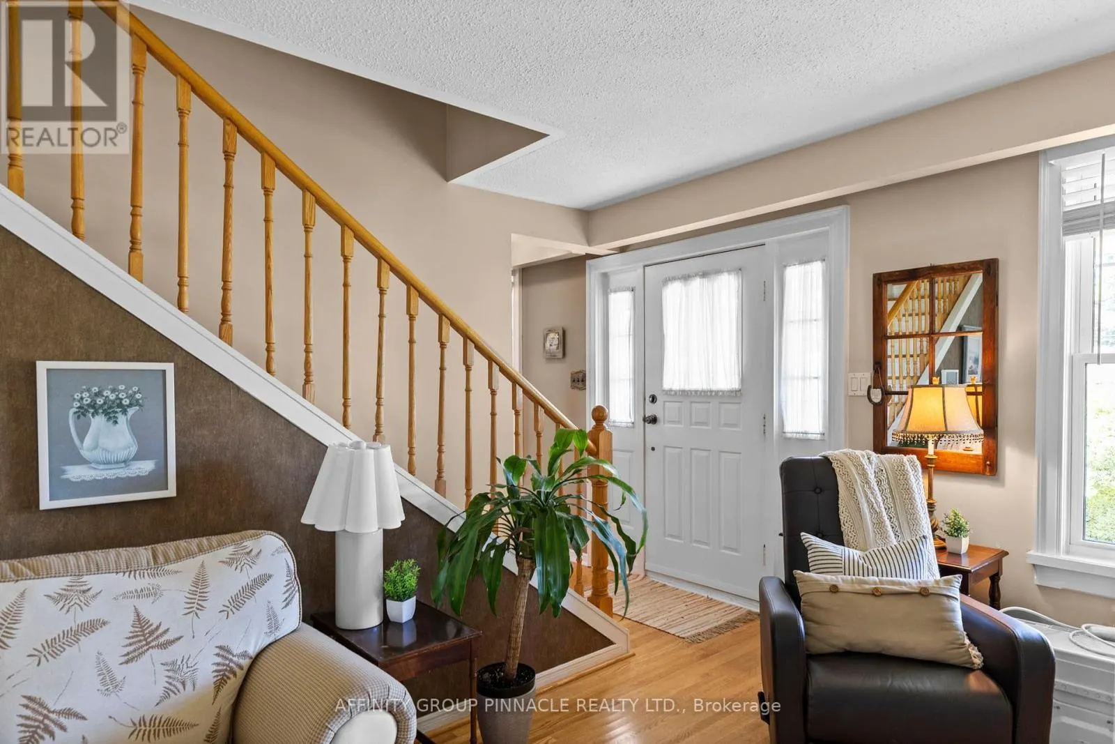431 DUNDAS STREET