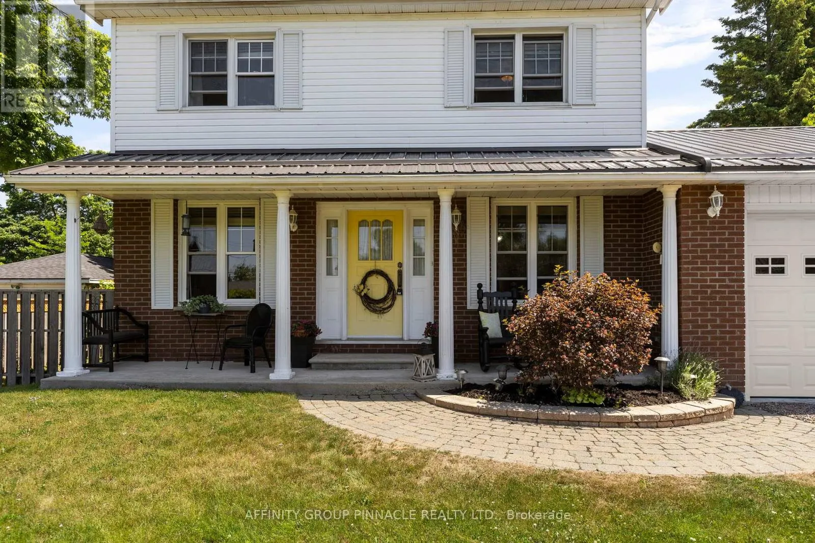 431 DUNDAS STREET