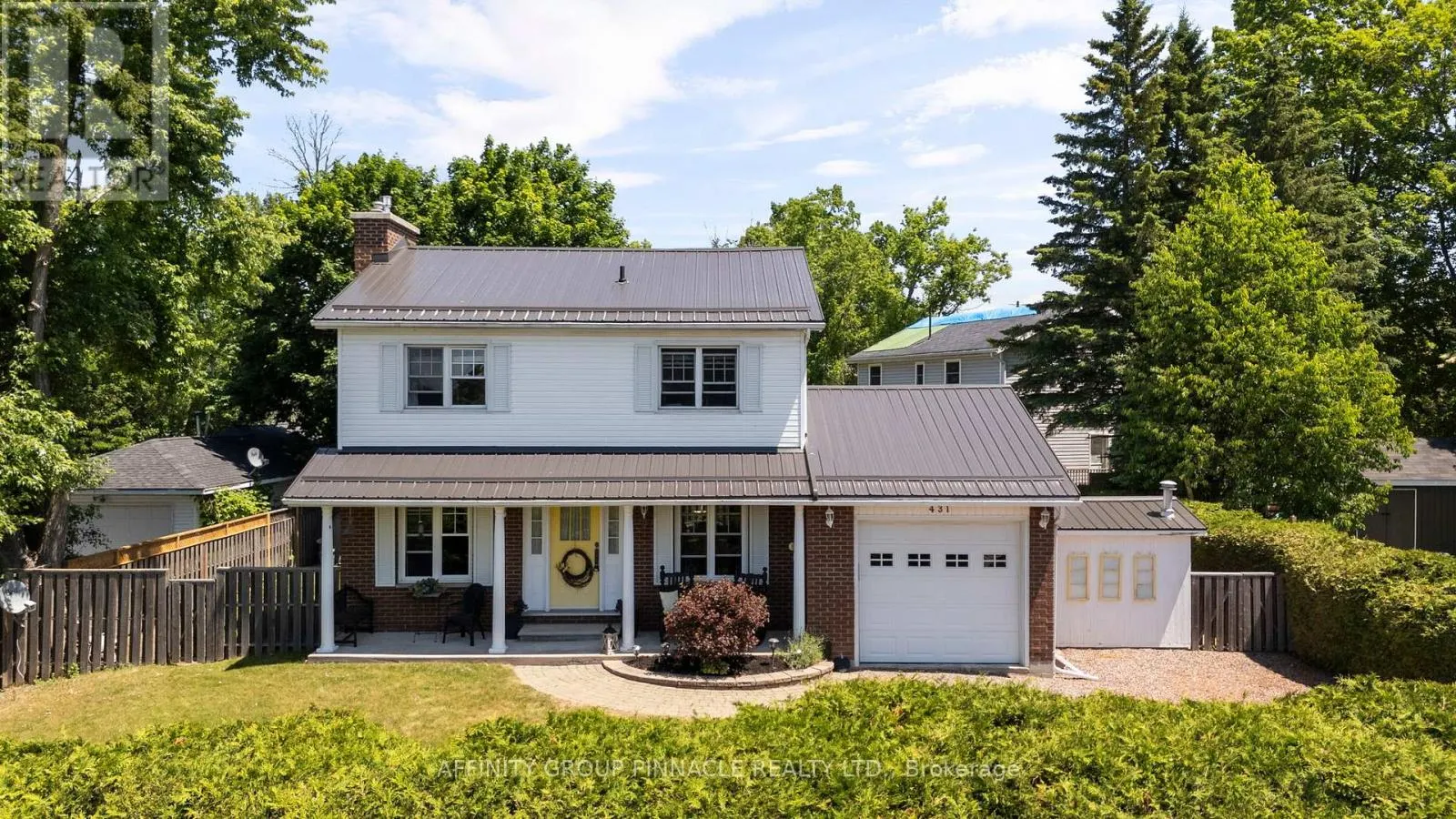 431 DUNDAS STREET