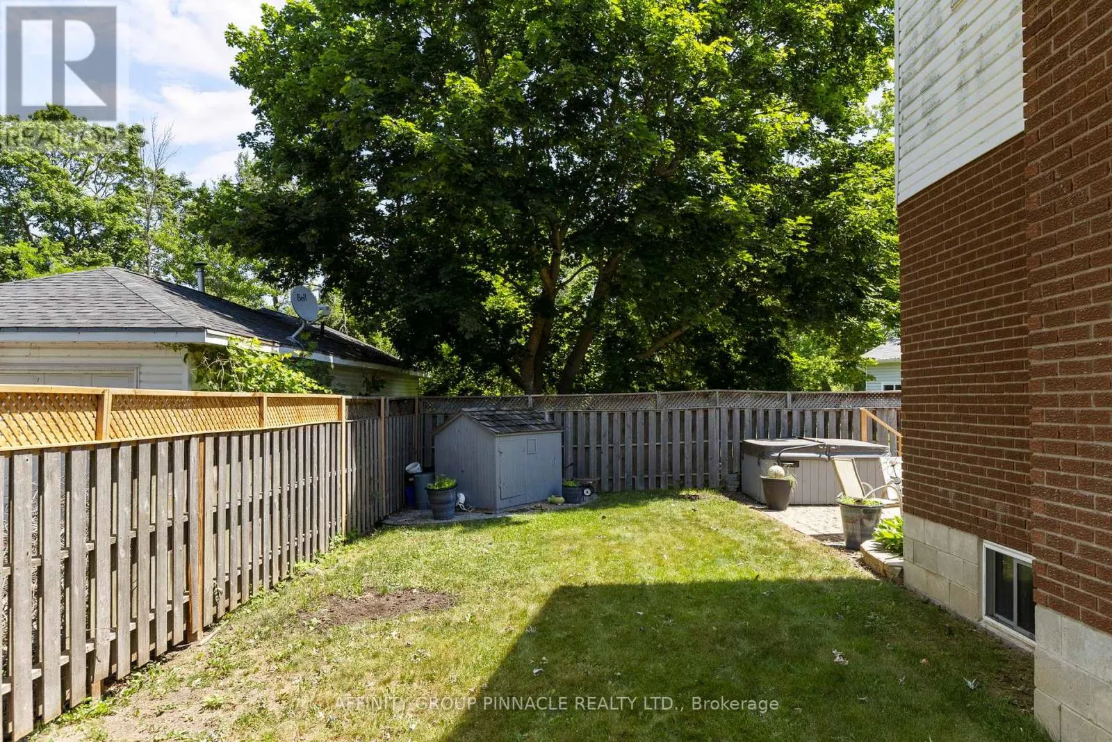 431 DUNDAS STREET