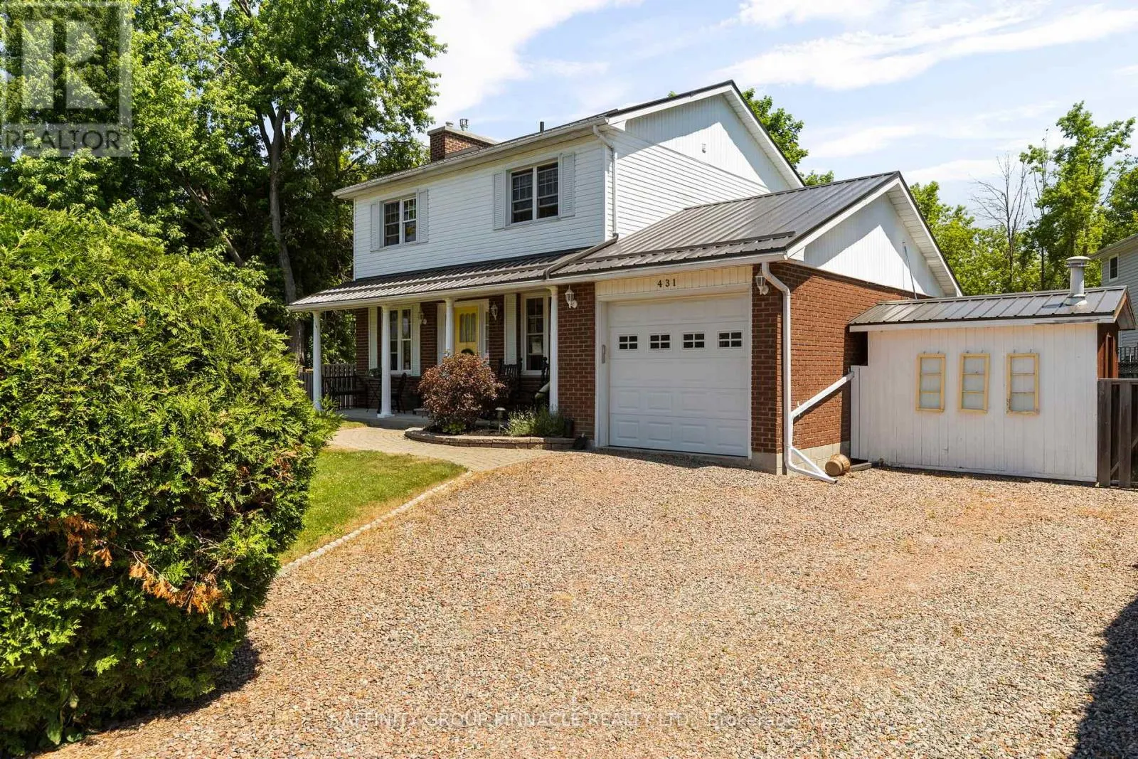 431 DUNDAS STREET