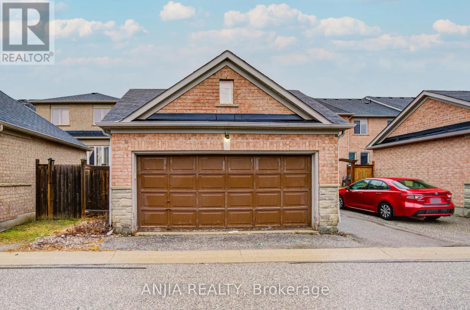 558 HOOVER PARK DRIVE