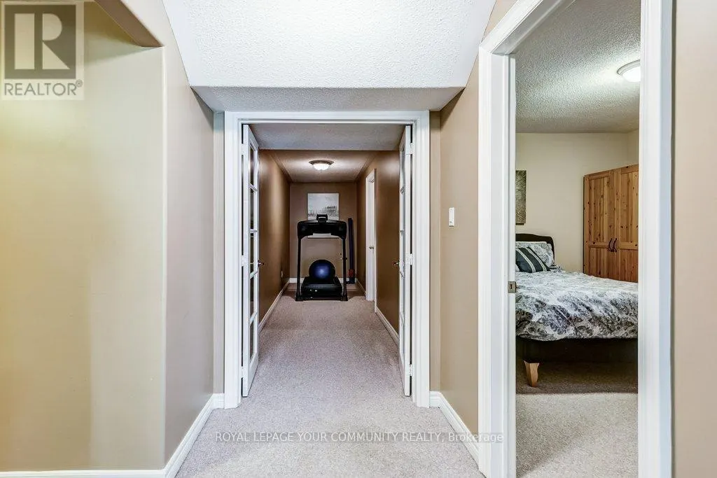 735 MADELINE HEIGHTS