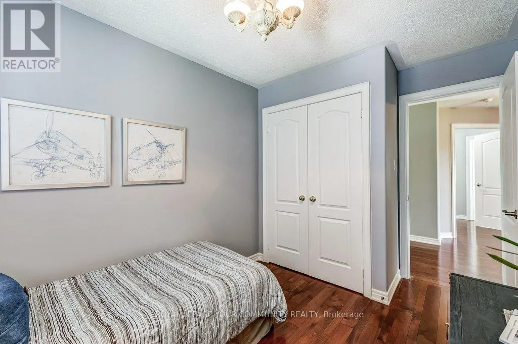 735 MADELINE HEIGHTS