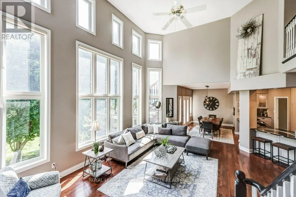 735 MADELINE HEIGHTS