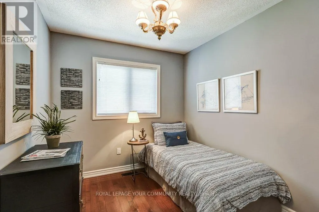 735 MADELINE HEIGHTS