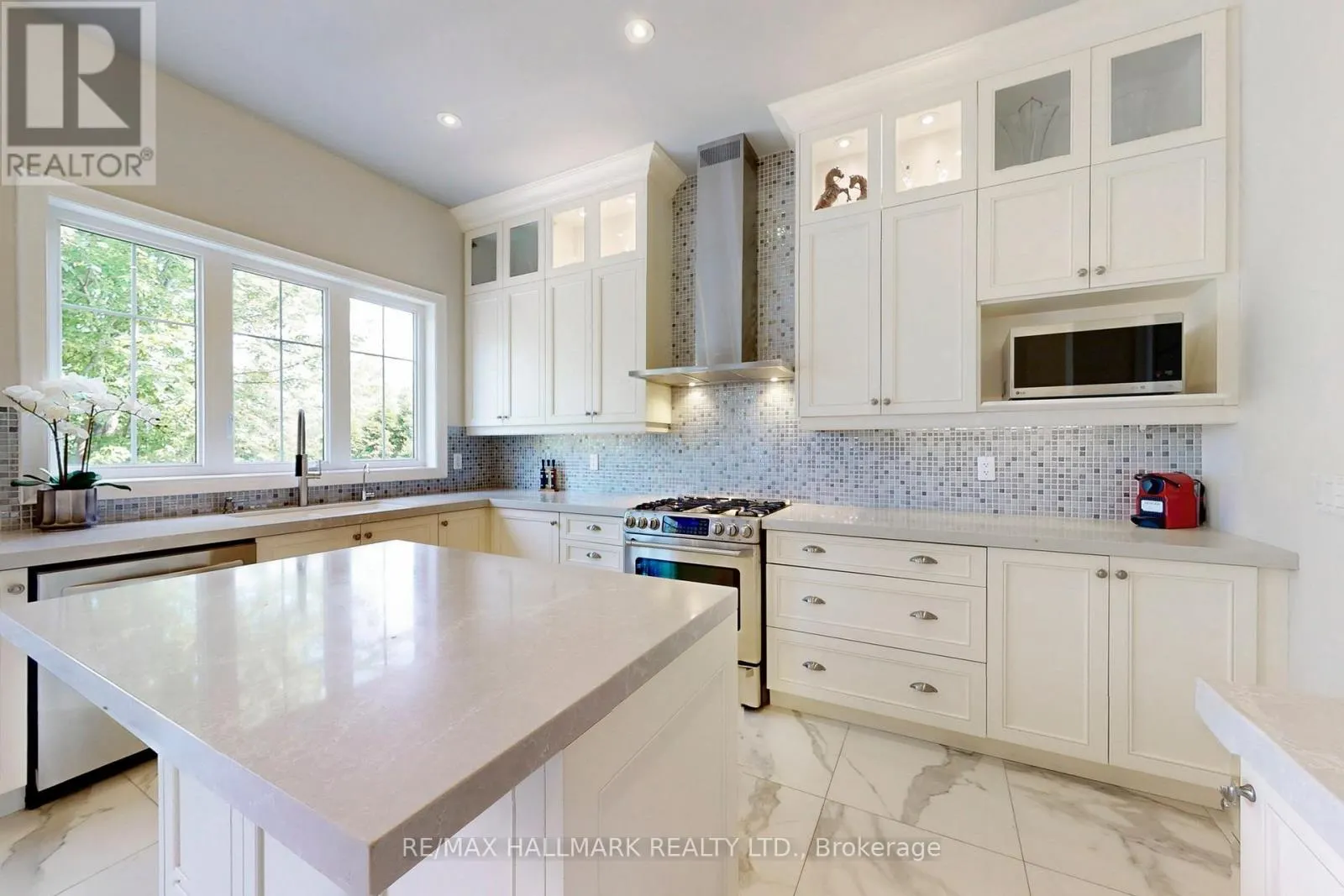 27 EMERALD HEIGHTS DRIVE