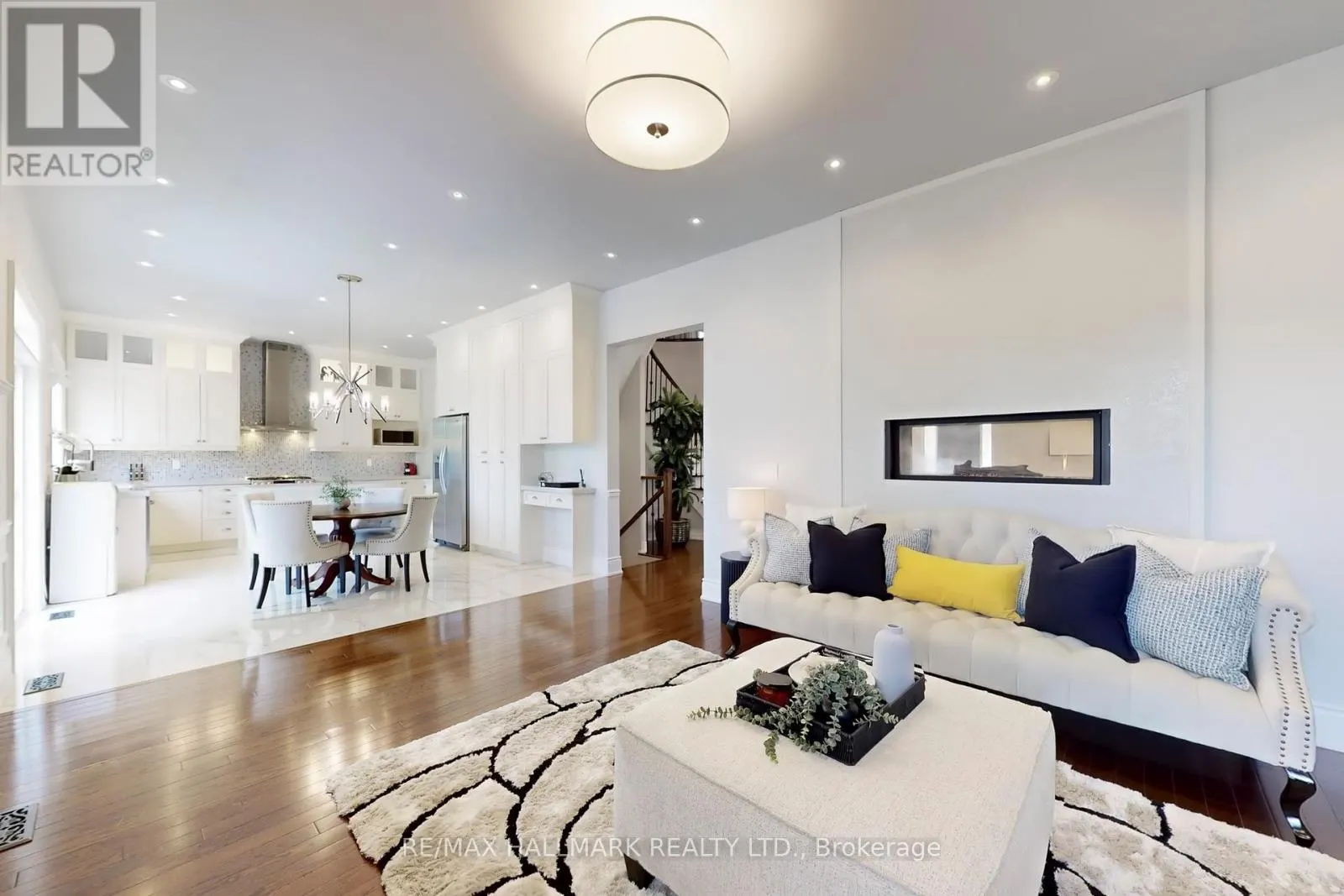 27 EMERALD HEIGHTS DRIVE