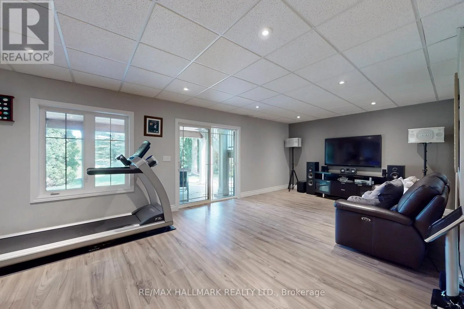 27 EMERALD HEIGHTS DRIVE